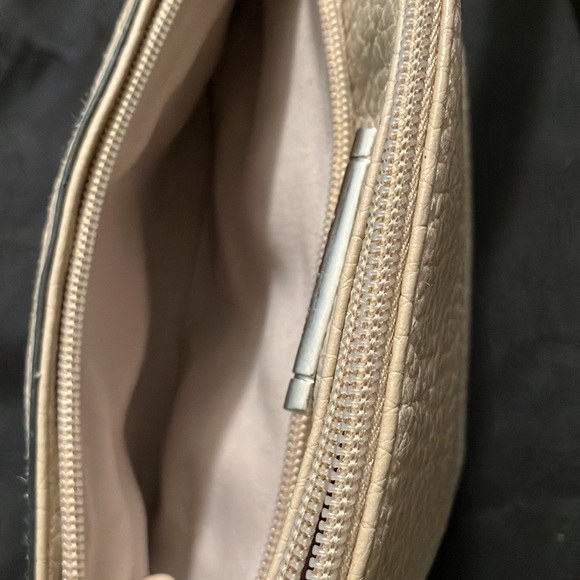 Jaclyn Smith purse - Tan, 3 pockets, 11”x5”x7” - Picture 5 of 12